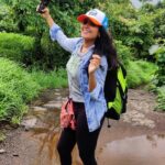 Shruti Bapna Instagram - 🕺 . . . . . #travelindia #weekendfun #nature #naturephotography #shrutibapna #shrutibapnaofficial Somewhere Between the Clouds of Happiness 'N' Fun