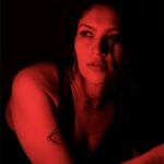 Shruti Bapna Instagram - ❤️🌹🖤 Through the lens of @vikasbalram 💥 . . . . . #faded #portrait #photoshoot #photography #shootideas #stills #darkred