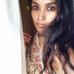 Shruti Bapna Instagram - Work from home😛 #actorlife #ourkindazoommeetings #shrutibapna
