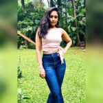 Shruti Bapna Instagram - Birthday 2021... turning a year older has been exciting this year🤣😅 Thank you guys for your beautiful wishes!!❤👏 #birthdayqueen #capricorn #capricornwoman #shrutibapna