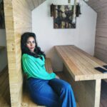 Shruti Bapna Instagram - That's a nice scooter! 💚 . . . . . #lazyme #posingproblems #photographyjunkie #woodendecor #photographylovers