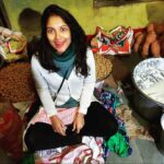 Shruti Bapna Instagram - It's important to meditate a lil before indulging😝 Don't miss the last pic to see what magic we miss now 😅 #tbt #throwbackthursday #vrindavan #shrikrishna #mahashivratri #gopeshwarmahadev #peda #indiansweets #vibes #shrutibapna Vrindavan