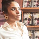 Shruti Bapna Instagram - NATASHA GAREWAL is out with her new book! And, escapades and thrill you don't wanna miss!! Get on your screens now and catch all the episodes of Breathe: Into the Shadows on Amazon Prime and tell me what you think!🐛 @breatheamazon @primevideoin @mayankvsharma @castingchhabra @abundantiaent @bibizeebamiraie #BreatheIntoTheShadows #shrutibapna