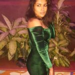 Shruti Bapna Instagram - At the Miss Diva 2020 #greendress #redcarpet #mumbai #missdiva2020 #fashion #shrutibapna #offshoulderdress #smokeyeye @timestalent Mumbai, Maharashtra