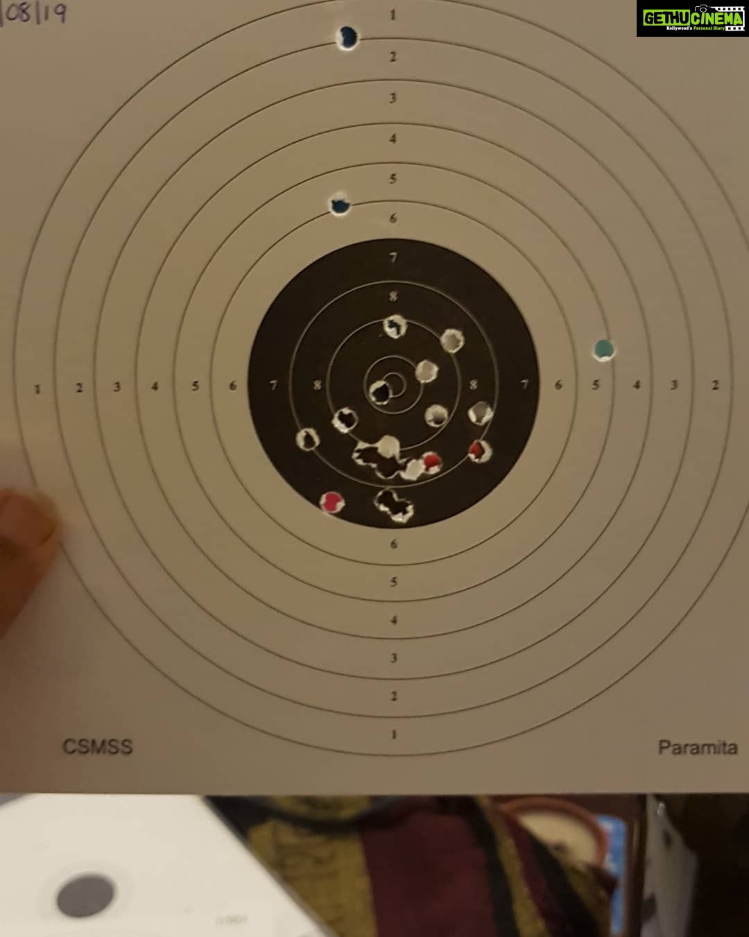 Shruti Bapna Instagram - Oh yeah! Don't mess with me 😀 #rifleshooting #guns #rifle #shooter #aim #seeker #meditative #range #10m #shrutibapna
