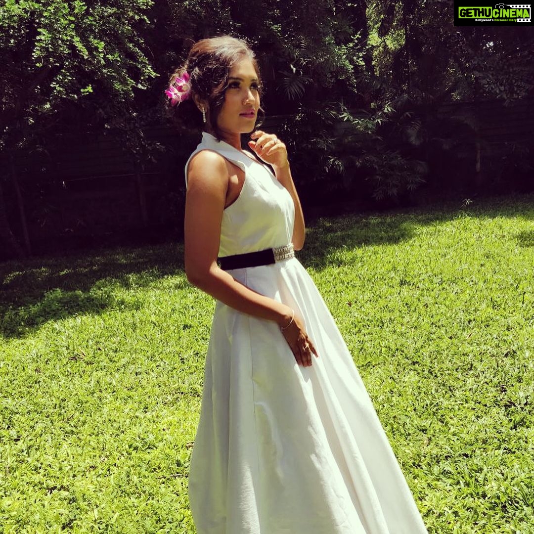 Shruti Bapna Instagram - Blush in white! Work stills!