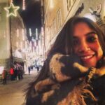 Shruti Bapna Instagram - Was so lucky to get a glimpse of the Christmas markets too. They had started opening up a little earlier than expected! Salzburg, Austria