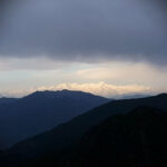 Shruti Bapna Instagram - Stunning sight of the Himalayas from #landour 😇 after a hazy day and some rain, as I sat in my cozy den reading...I don’t know what came upon me and I suddenly just rushed out started running in a direction my body chose and fell upon this absolutely breathtaking view of the Himalayan range...it felt like I was called by this abode of gods! 😇🙏🏽♥️ #swargrohini #bandarpoonch #gangotri #kedarnath #chaukhamba #garhwal Landour