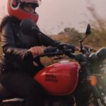 Shruti Bapna Instagram - Suits me?😋 What do you think! Tell me what you ride in the comments 🏍️ . . . . . #royalenfield #royalenfieldindia #meteor350 #womanstyle #womanrider #bikergirls