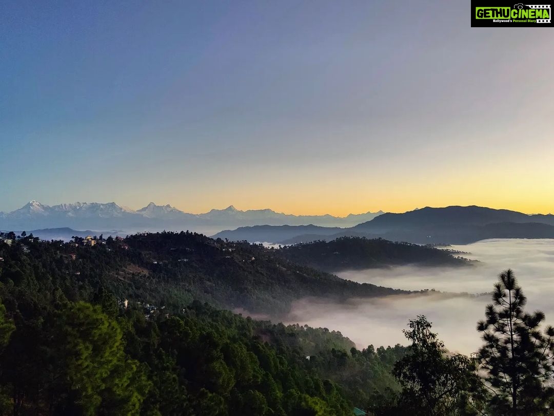 Shruti Bapna Instagram - !!!!! 😍🙏 . . . . . #mountains #indiatravel #himalayas #devbhoomi #uttarakhand Devbhoomi Uttarakhand
