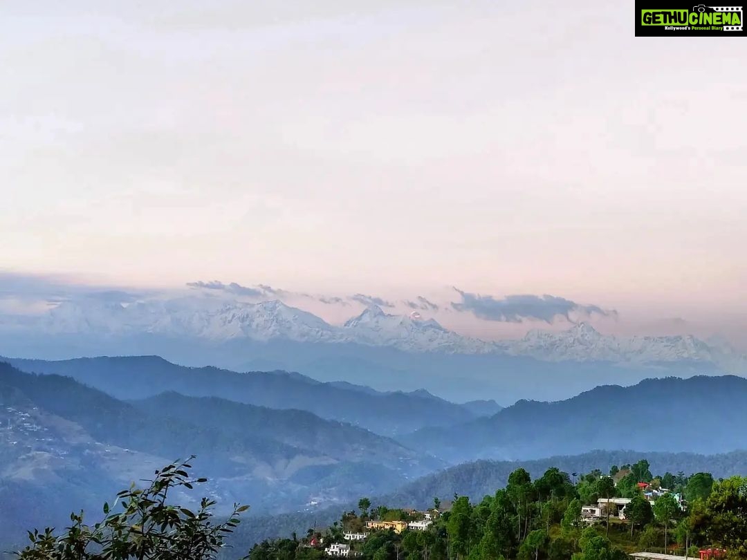 Shruti Bapna Instagram - !!!!! 😍🙏 . . . . . #mountains #indiatravel #himalayas #devbhoomi #uttarakhand Devbhoomi Uttarakhand