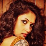 Shruti Bapna Instagram – Bhalo lagche?! ☺️