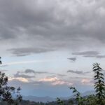 Shruti Bapna Instagram - Magic ✨ . . . . . #cannevergetenough #sunsetsky #mountainlife #incredibleindia #uttarakhandtraveller #uttarakhanddiaries Kumaon,uttarakhand