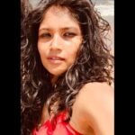 Shruti Bapna Instagram - Hehehehe this heat is not funny at all 😥🤪 . . . . . #redress #beach #mumbai #shoot #shrutibapna