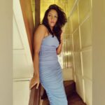 Shruti Bapna Instagram - 💙 . . . . . #Chitrakut #promotions #delhidiaries #bluedress #bodycondress #bollywoodmovies #maanle #arijitsingh