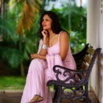 Shruti Bapna Instagram - Dil hoom hoom kare 🌸💕 . . . . . . #fashionstyle #fashionphotography #indianfashion #indianwear #shrutibapna