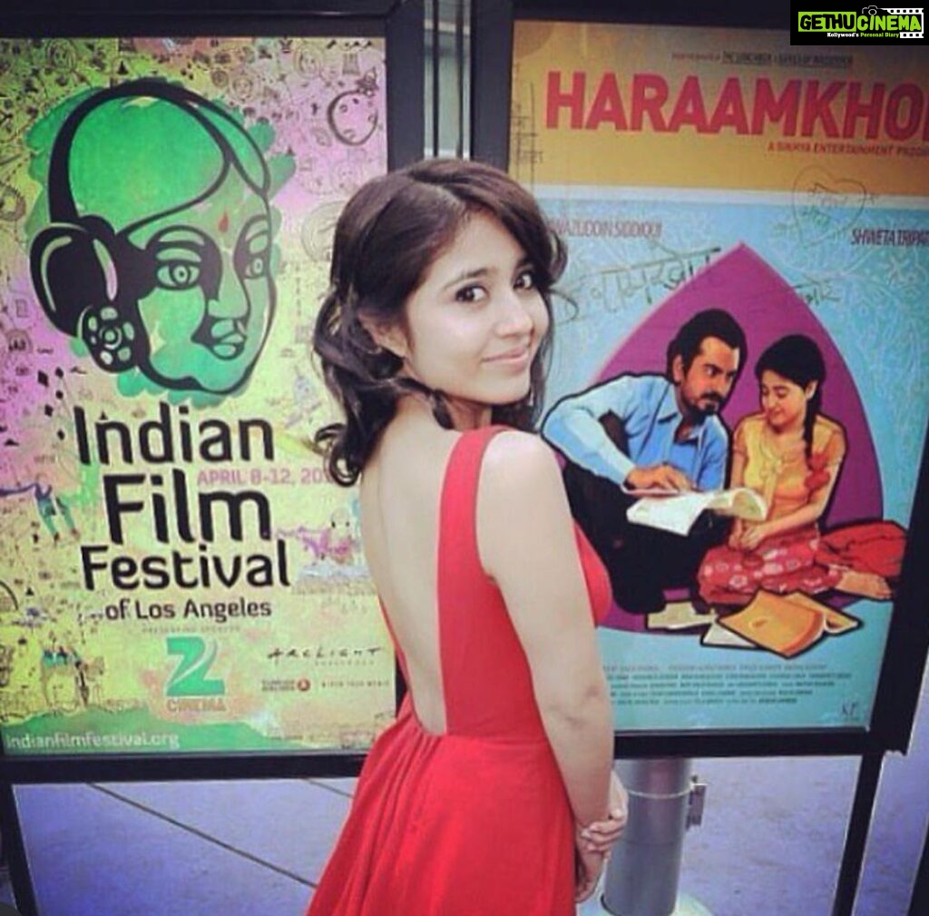 Shweta Tripathi Instagram - 6 years since the release. 11 years since shoot. My first international film festival. My first award. And ofcourse first thank you speech while receiving it :)) Working on #Haraamkhor with @nawazuddin._siddiqui bhai and being directed by @shloksharma shaped the actor that I am today. Poori film 16 din mein shot. Aur learnings lifetime ke liye. @kaalimaayee @achinjain20 @guneetmonga @siddharthdiwan @anuragkashyap10 thank you for being the rock solid support that can make any seed grow. SOOO much love to you all!!!! And a biiiig BIG thank you!!