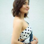 Shweta Tripathi Instagram - Spot the meow 😻 📸 @palashsverma Wearing @suta_bombay @londonrag_in @blingsutra Styled by @purplerhapsody Beauty @nisha.karna Mane @akshataa.mani Style team @monica_nim #Promotions #SustainableSundari #KanjoosMakhichoos
