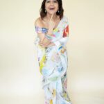 Shweta Tripathi Instagram – May your weekend be as 🎨 as my saree!✨

📸 @palashsverma 
Wearing: @shubhadesign @larrarh_ 
Styled by @purplerhapsody 
Beauty @krisann.figueiredo.mua 
Mane @makeupbyvirja 
Style team: @monica_nim 

#Promotions #SustainableSundari #KanjoosMakhichoos