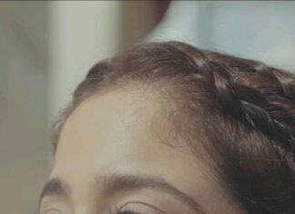 Shweta Tripathi Instagram - Chai❤️ . Written by @rubanisingh_ Performed By @battatawada