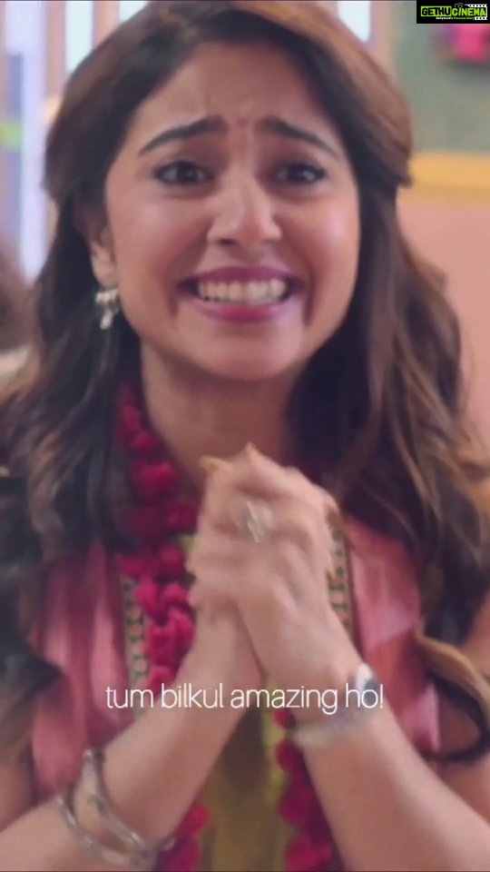 Shweta Tripathi Instagram - In case no one told you today, here's @battatawada reminding you that you are perfect just the way you are! ❤️🏳️🌈 written by @rubanisingh_ in collaboration with @unerasepoetry #HotstarSpecials #EscaypeLive, all episodes now streaming only on @disneyplushotstar Created and directed by Siddharth Kumar Tewary @sktorigins @worldofsiddharth @jaavedjaaferi @battatawada @swastikamukherjee13 @plabita.manu @waluschaa @ritviksahore @beatking_sumedh @geetikavidya @therohitchandel @ijagjeetsandhu @aadyaa.s @g3gill @rahultewary @jaya_misra #VinodSharma @amolsurve1 @ranveer.pratapsingh @one_life_studios_official @aseemmishradop @saketts @kaulritesh @sandeepgulati161 #Onelifestudios