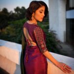 Shweta Tripathi Instagram - Jamuni sundari..making most of the magic hour✨⛅️ Wearing @medha.in @aulerthofficial Styled by @purplerhapsody MUA @makeupbypoojagosain Hair @hairofy_ For CII-Big Picture Summit 2022 @followcii #BattataStyleFiles #SareeSundari