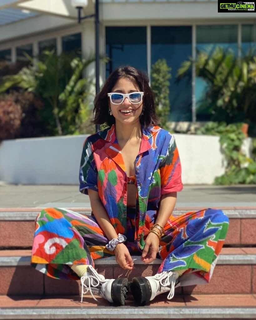 Shweta Tripathi Instagram - Tippy tippy tap tap, what colour do you want 🎨 Wearing @yam.india #SustainableSundari Gold Coast, Queensland