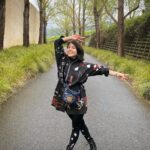 Shweta Tripathi Instagram - If you are happy and you know it, jump in the air, jump jump! And that’s exactly what we did after being silly on Puffing Billy. One of the best meals and views I’ve had @_tarrawarra_ 🍷✨ with the cutest host @thecuriouscass 🥰 Wearing @shahinmannan @londonrag_in & @oliviadar #SeeAustralia #Vineyard #TataBattata Tarrawarra Vineyard