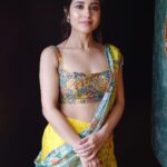 Shweta Tripathi Instagram – Battata banni pataka 💥 

Wearing: @sonamluthria @curiocottagejewelry 
📸 @harshjanii 
Styled by @purplerhapsody 
MUA: @nisha.karna 
Hair: @foram_gotecha 
Style team: @monica_nim