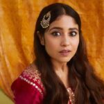 Shweta Tripathi Instagram - Nazar —-> Milaao, Jhukaao ya Hataao..batao? 📸 @kopp_foto Wearing @heenakochharofficial Styled by @purplerhapsody Beauty & mane @krisann.figueiredo.mua Style team @monica_nim #STStyle