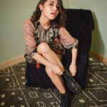 Shweta Tripathi Instagram – Style over comfort or comfort over style 🤔 Bolo what’s your nightout go-to??✨

📸 @nuclearpasta42 
Styled by @purplerhapsody 
Style team: @monica_nim 
Wearing: @shopverb @elevate_promotions
 @varnikaaroraofficiall @londonrag_in

 #BattataStyleFiles