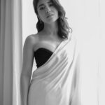 Shweta Tripathi Instagram - 🤍🖤 @primevideoin Wearing : @arokaofficial @anmoljewellers Stylist: @purplerhapsody Style team : @monica_nim Hair : @foram_gotecha Makeup : @nisha.karna Photographer : @harshjanii #SeeWhereItTakesYou #PrimeVideoPresentsIndia #BattataStyleFiles
