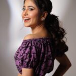 Shweta Tripathi Instagram - Happiness is.. You all binge watching #YKKA !!! Thank youuuu for the love and response 🤗🤗 It makes my 💛 SO 🥰💃🏽✨ Wearing @aishlife @ethnicandaz 📸 @sohillalani_ Styled by @taniafadte MUA @nisha.karna Hair @mehvish.majithia #YKKA #Promotions #Netflix