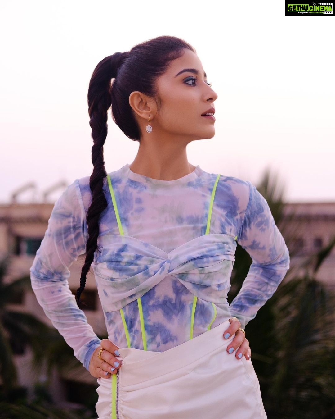 Shweta Tripathi Instagram - GQ SAID I'M YOUNG GQ SAID I'M INFLUENTIAL GQ IS ABSOLUTELY RIGHT 😛 @gqindia Wearing: @linetribe_ @Inaya_accessories @londonrag_in 📸: @harshjanii Stylist: @purplerhapsody Makeup: @nisha.karna Hair : @foram_gotecha Style team: @monica_nim #BattataStyleFiles