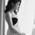 Shweta Tripathi Instagram - 🤍🖤 @primevideoin Wearing : @arokaofficial @anmoljewellers Stylist: @purplerhapsody Style team : @monica_nim Hair : @foram_gotecha Makeup : @nisha.karna Photographer : @harshjanii #SeeWhereItTakesYou #PrimeVideoPresentsIndia #BattataStyleFiles