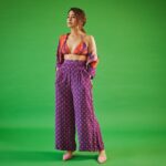 Shweta Tripathi Instagram - 🧡💜 yam-my Concept and illustrations: @priyamittal23 @yam.india Image courtesy: @_boragraphy Hair and Makeup : @nottthatbasic