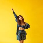 Shweta Tripathi Instagram - If you are happy and you know it, raise your hand!! Up upppp! 🙋🏽‍♀️🙋🏾‍♂️🙋🏾 Thank you 21 and hello 22!!✨ Concept and illustrations: @priyamittal23 @yam.india Image courtesy: @_boragraphy Hair and Makeup : @nottthatbasic