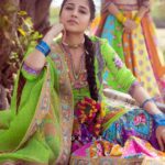 Shweta Tripathi Instagram – New favourite colour 💚✨

U N V E I L I N G
𝐉𝐡𝐨𝐨𝐥𝐞𝐲 • झूले • ਝੂਲੇ

Swinging through a lifetime

For @toraniofficial
Story, concept & direction @karantorani
Image courtesy @vanshvirmani
Styling and image design @jahnvibansal
Assistant director @asmipradeep
Hair and make up @diva_rose21