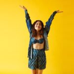 Shweta Tripathi Instagram - If you are happy and you know it, raise your hand!! Up upppp! 🙋🏽‍♀️🙋🏾‍♂️🙋🏾 Thank you 21 and hello 22!!✨ Concept and illustrations: @priyamittal23 @yam.india Image courtesy: @_boragraphy Hair and Makeup : @nottthatbasic