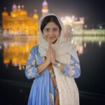 Shweta Tripathi Instagram - निरभउ-निरवैर 🙏🏼✨ Golden Temple Amritsar