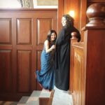 Shweta Tripathi Instagram – Off screen and on screen moods of Dr. Maya Bhasin 🙃🤓

Had lots of reasons to 😊🤣🥰 because of the 💛s involved in this 🎥  Luckily clicked a few photos with some too. 
Thank you @akvarious for making me a part of Rashmi’s world 🤗🤗

Makeup artist @nisha.karna 
Hair @mehvish.majithia 
Costume designer @rohitrchaturvedi 

#RashmiRocket #RSVP #Zee5
