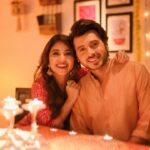 Shweta Tripathi Instagram – Bahutttt saara 💛 aur bahutttt saara✨ Shubh Diwali aap sabko 🤗🙏🏼🪔

📸 @ankitsahu8589