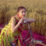 Shweta Tripathi Instagram – U N V E I L I N G
𝐉𝐡𝐨𝐨𝐥𝐞𝐲 • झूले • ਝੂਲੇ

Swinging through a lifetime

For @toraniofficial 
Story, concept & direction  @karantorani
Image courtesy @vanshvirmani
Styling and image design @jahnvibansal
Assistant director @asmipradeep
Hair and make up @diva_rose21