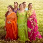 Shweta Tripathi Instagram - Making my flower field dreams come true @karantorani 💚 Sundari✨ U N V E I L I N G 𝐉𝐡𝐨𝐨𝐥𝐞𝐲 • झूले • ਝੂਲੇ Swinging through a lifetime For @toraniofficial Story, concept & direction @karantorani Image courtesy @vanshvirmani Styling and image design @jahnvibansal Assistant director @asmipradeep Hair and make up @diva_rose21
