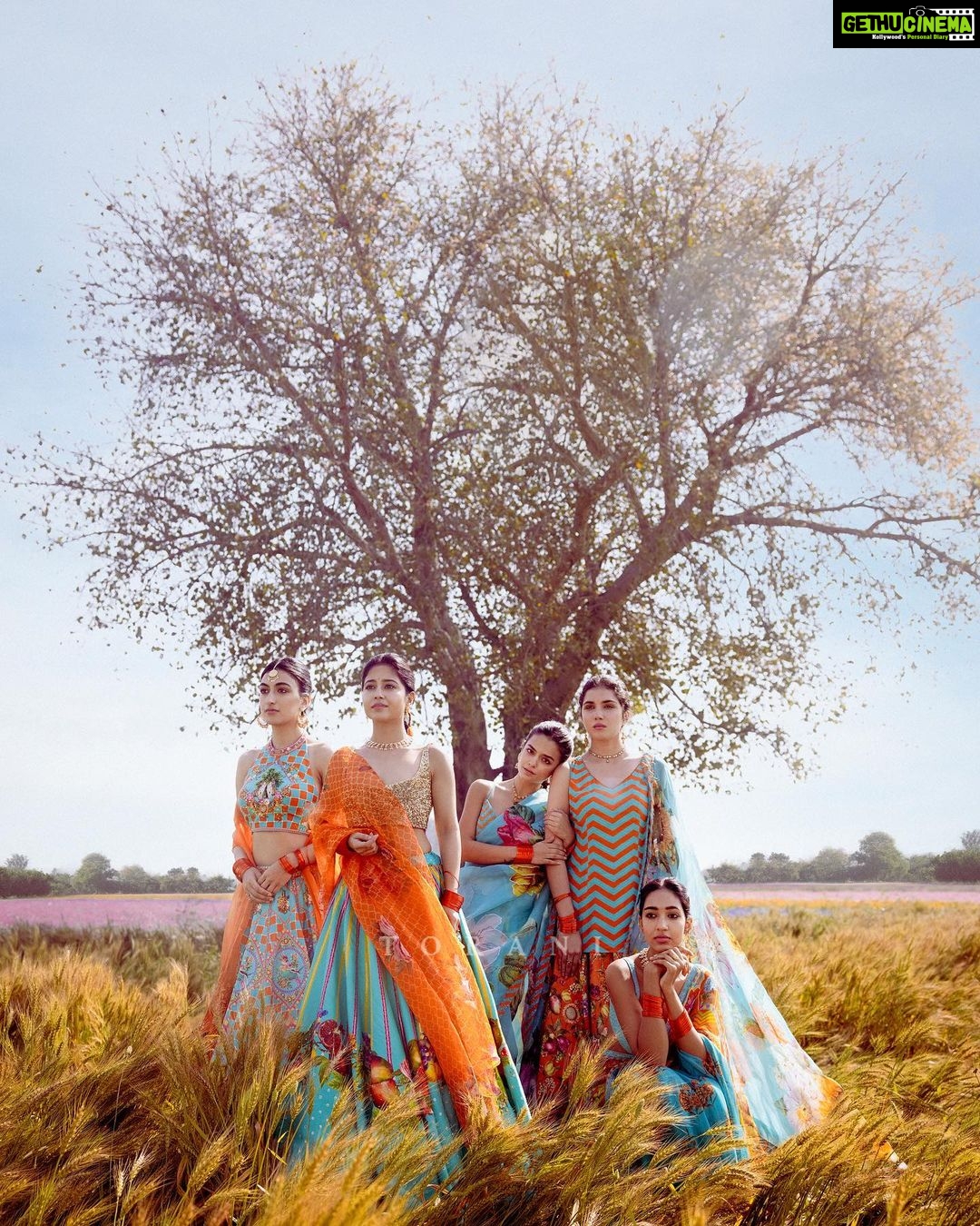 Shweta Tripathi Instagram - To dreaming, blooming, becoming. Every single day. Story, concept & direction @toraniofficial Image courtesy @vanshvirmani Styling and image design @jahnvibansal Assistant director @asmipradeep Hair and make up @diva_rose21