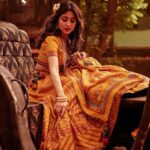 Shweta Tripathi Instagram - Desi Bridgerton ke liye tyyar ✨ 📸 @harshjanii Wearing @toraniofficial @zariinjewelry @tribebyamrapali Styled by @purplerhapsody MUA @hriyamarfatia