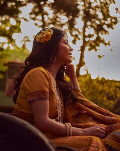 Shweta Tripathi Instagram - Desi Bridgerton ke liye tyyar ✨ 

 📸 @harshjanii 
Wearing @toraniofficial @zariinjewelry @tribebyamrapali 
Styled by @purplerhapsody 
MUA @hriyamarfatia