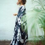 Shweta Tripathi Instagram - Spot the meow 😻 📸 @palashsverma Wearing @suta_bombay @londonrag_in @blingsutra Styled by @purplerhapsody Beauty @nisha.karna Mane @akshataa.mani Style team @monica_nim #Promotions #SustainableSundari #KanjoosMakhichoos
