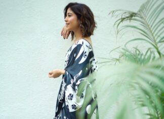 Shweta Tripathi Instagram - Spot the meow 😻 📸 @palashsverma Wearing @suta_bombay @londonrag_in @blingsutra Styled by @purplerhapsody Beauty @nisha.karna Mane @akshataa.mani Style team @monica_nim #Promotions #SustainableSundari #KanjoosMakhichoos