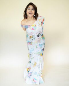 Shweta Tripathi Instagram - May your weekend be as 🎨 as my saree!✨ 📸 @palashsverma Wearing: @shubhadesign @larrarh_ Styled by @purplerhapsody Beauty @krisann.figueiredo.mua Mane @makeupbyvirja Style team: @monica_nim #Promotions #SustainableSundari #KanjoosMakhichoos